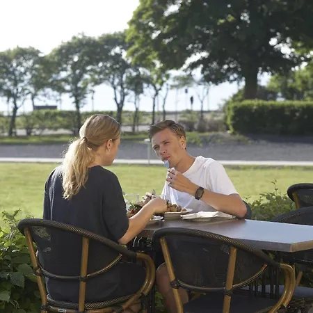 Residens Moen Aparthotel 3*