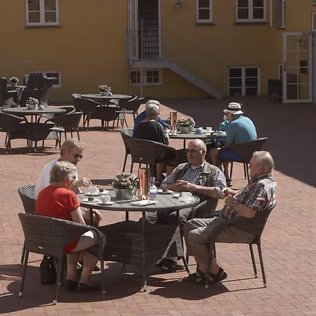 Residens Moen מלון דירות 3*